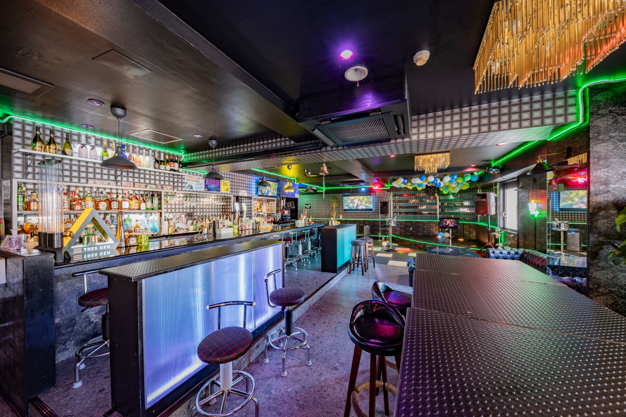 STATION3｜佐世保のカラオケ・バー・ダーツで遊べる夜の人気スポット | TOP